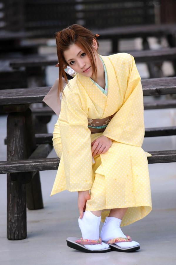    X-City_ 板垣梓 KIMONO和服写真：清纯温婉的日式经典装扮，展现东方古典女性的知性雅韵与独特魅力。第32张图片