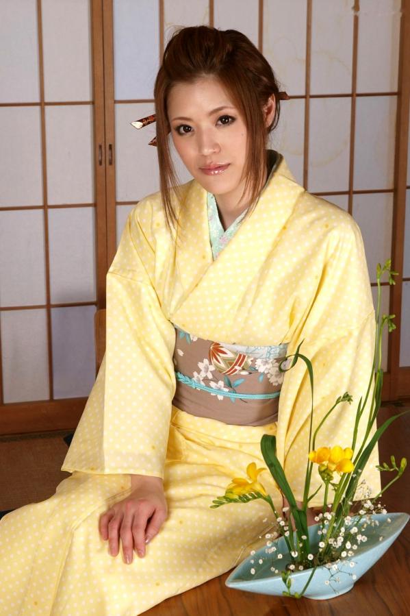    X-City_ 板垣梓 KIMONO和服写真：清纯温婉的日式经典装扮，展现东方古典女性的知性雅韵与独特魅力。第37张图片