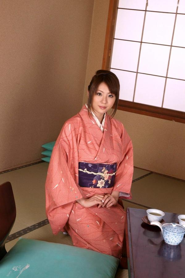    麻美ゆま Yuma Asami 和服私房写真，古典和服御姐与成熟性感尤物，绝美户外与大尺度居家拍摄第27张图片