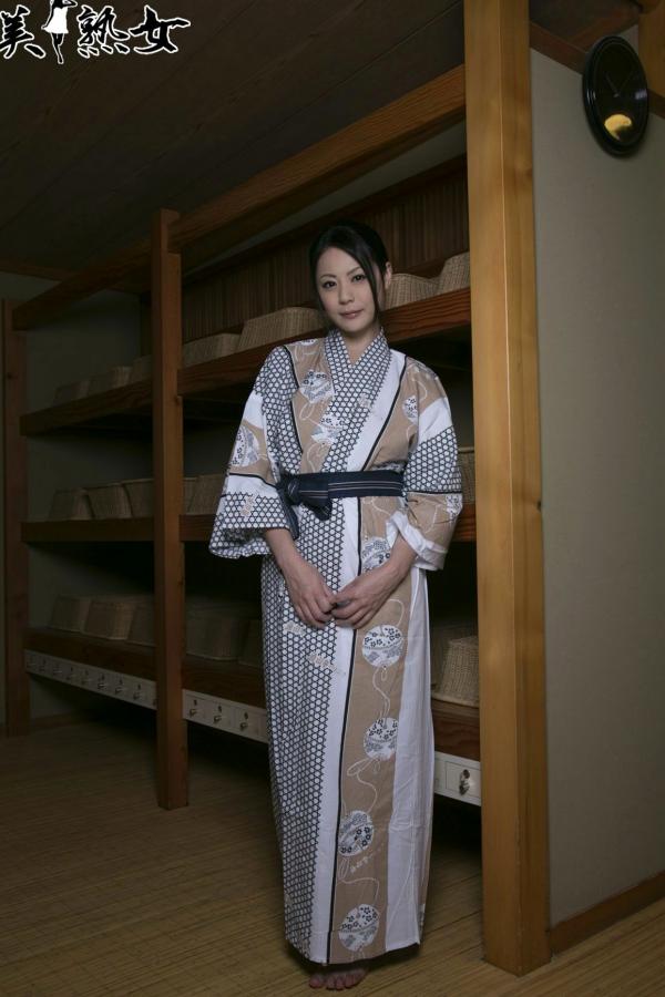    X-City熟女写真：爱田奈々与武藤由来，唯美和服风情，尽显优雅成熟魅力 [16P]第2张图片