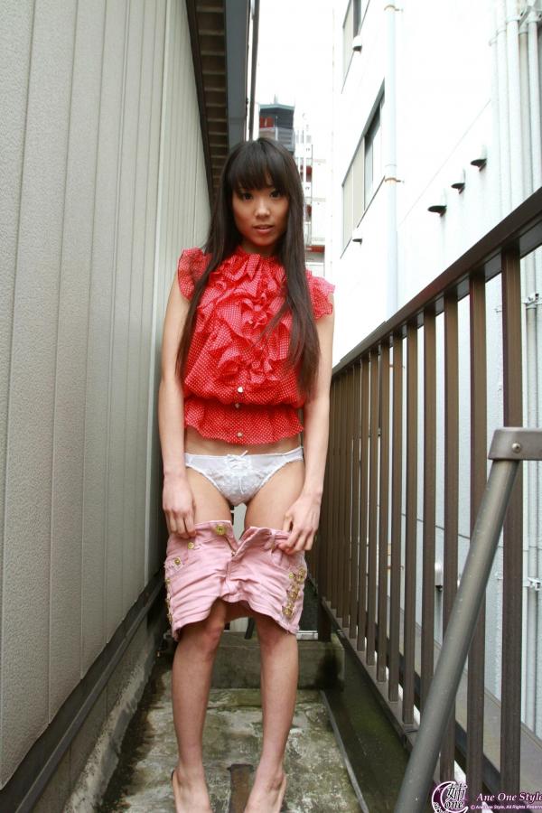    X-City_ Ane One Style No.57 早乙女らぶ/目々泽めぐ 写真集，甜美日系模特户外街拍与清纯内衣私房高清套图[33P]第16张图片