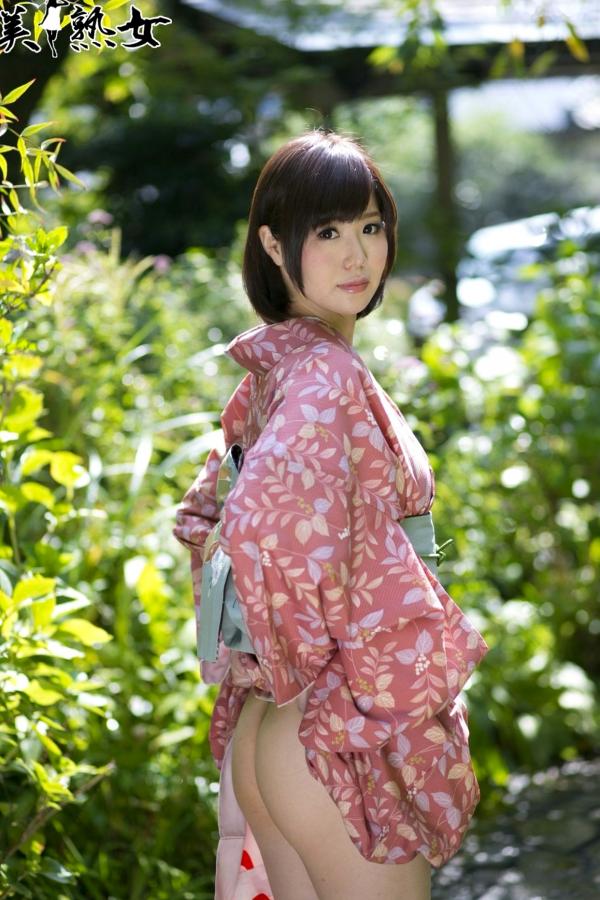    X-City人气熟女森ななこ七瀬美香私房写真集：唯美诱惑与极致身材展现第4张图片
