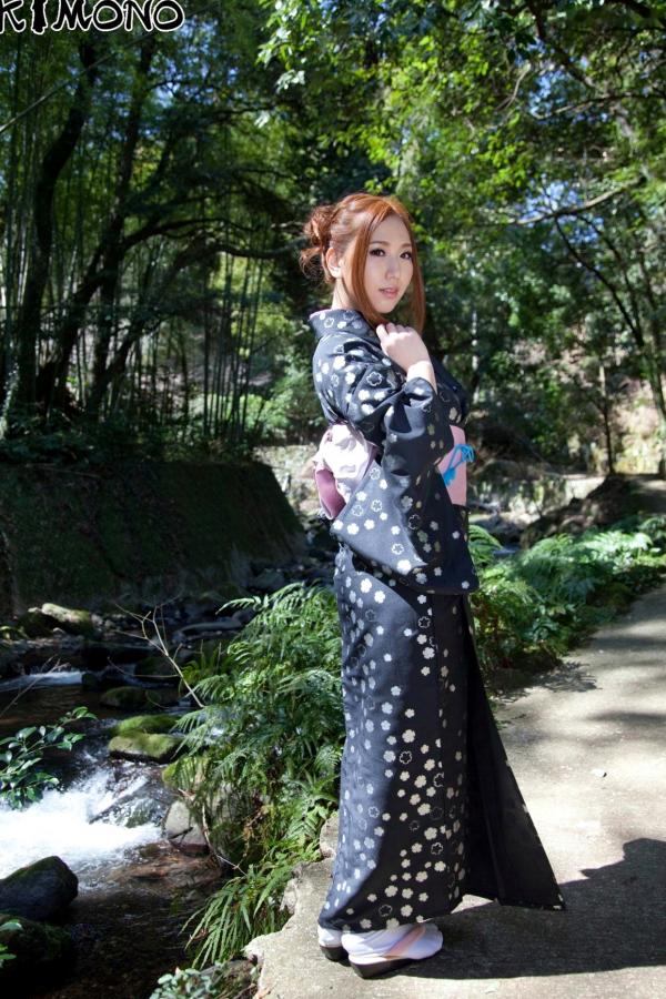    佐山爱 Ai Sayama 写真集：古典和服与海滩清新双重诱惑，气质女神优雅迷人 [57P]第14张图片
