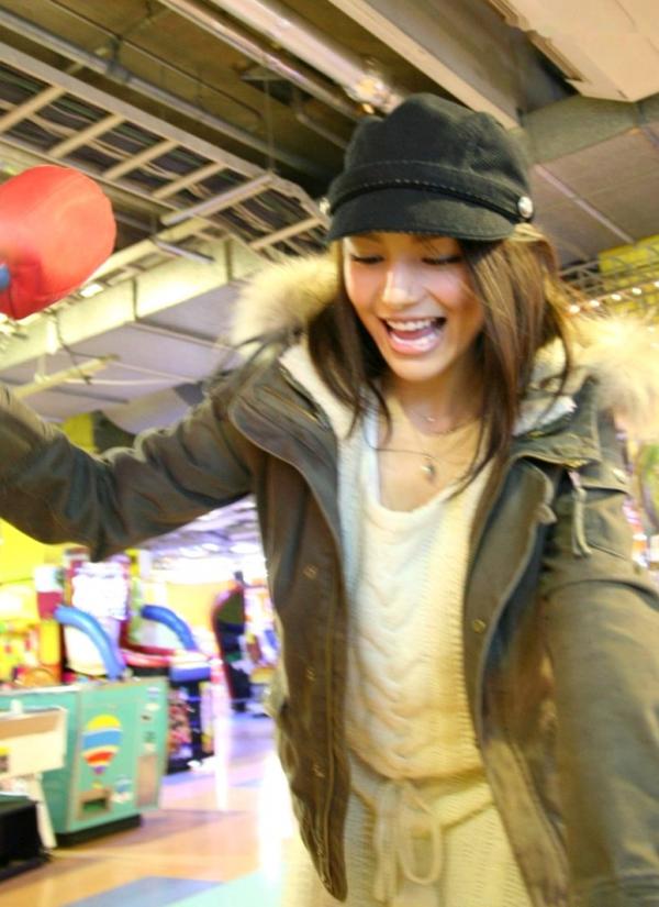    柚木蒂娜 Tina Yuzuki 甜蜜居家与户外游玩私房写真集第19张图片