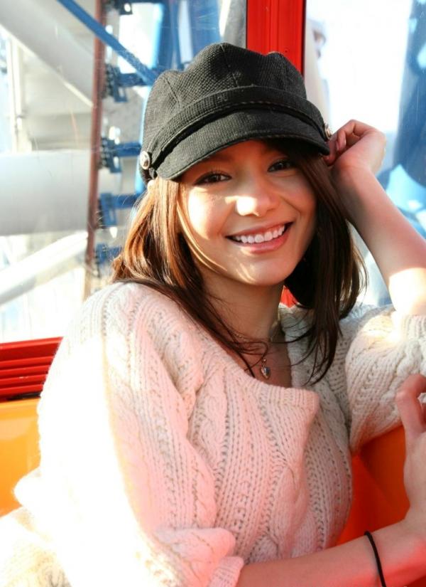    柚木蒂娜 Tina Yuzuki 甜蜜居家与户外游玩私房写真集第33张图片