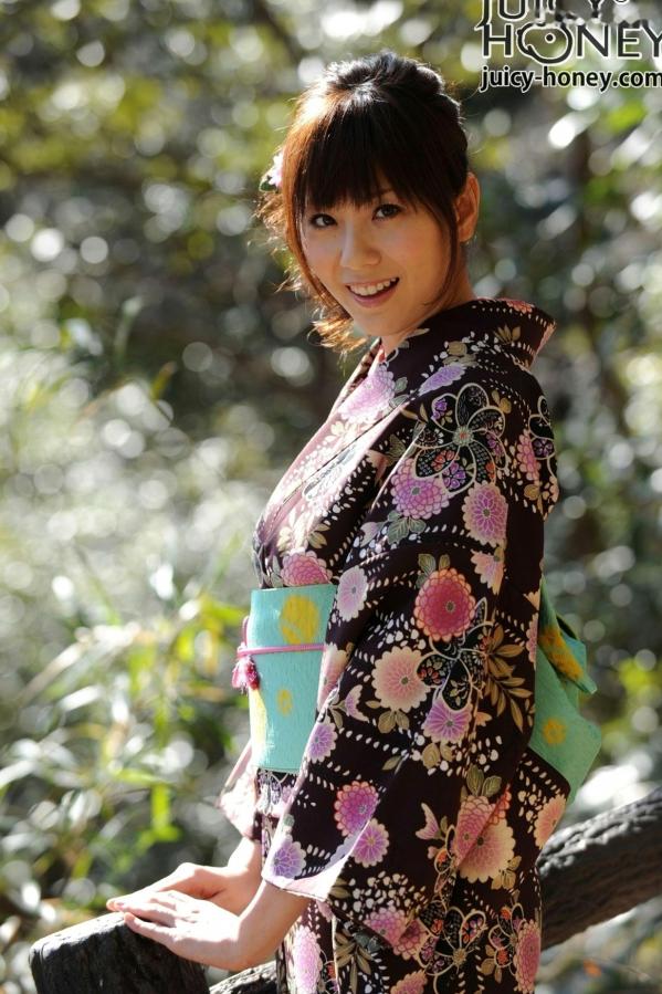    麻美由真Yuma Asami绝美和服写真，古典气质与大尺度诱惑的碰撞，展现极致东瀛风情第15张图片