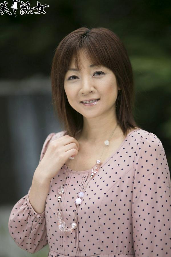    日本美熟女小森愛(Ai Komori)精选写真集：清新和服与优雅常服的柔情演绎第33张图片