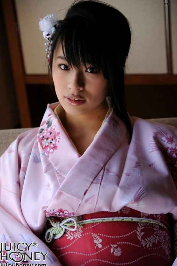    春菜はな(Hana Haruna) 粉嫩和服写真集：古典园林与室内韵味，演绎日系清新与性感风情第16张图片