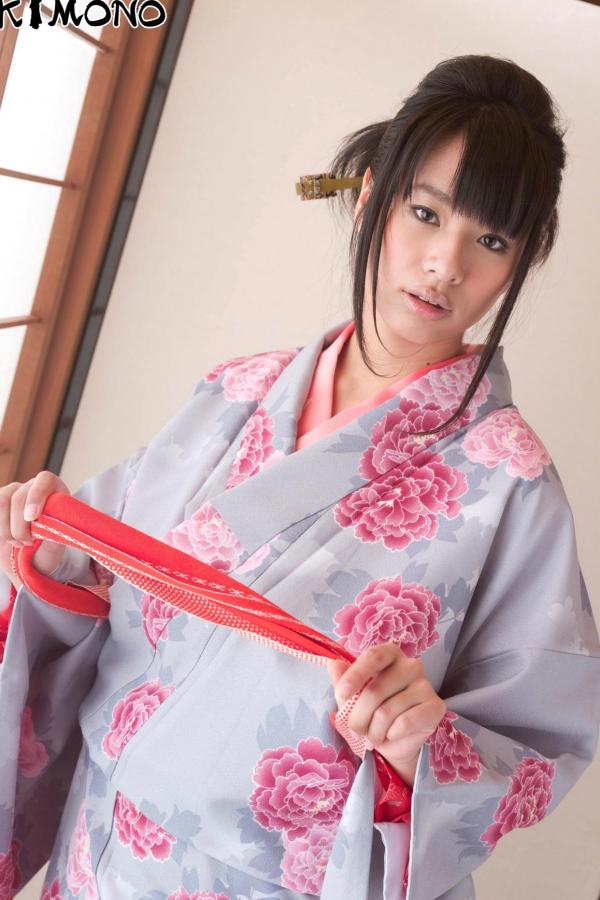    X-City_ 春菜はな Hana Haruna 写真集，传统和服与现代性感街拍，冷艳温婉双重气质展现极致魅力[65P]第27张图片
