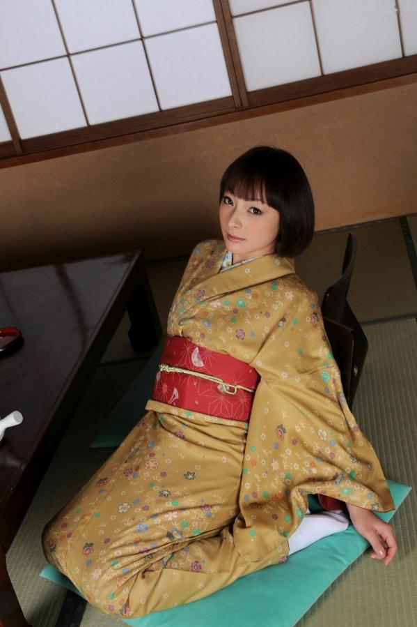    东琴乃 Kotono-X-City和服摄影写真，古典日系风格优雅演绎，身着精致浴衣的和风古典美，展示清新治愈气质，精选高清套图第11张图片