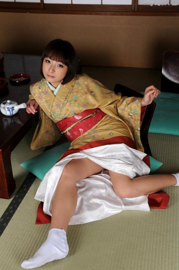    东琴乃 Kotono-X-City和服摄影写真，古典日系风格优雅演绎，身着精致浴衣的和风古典美，展示清新治愈气质，精选高清套图第16张图片