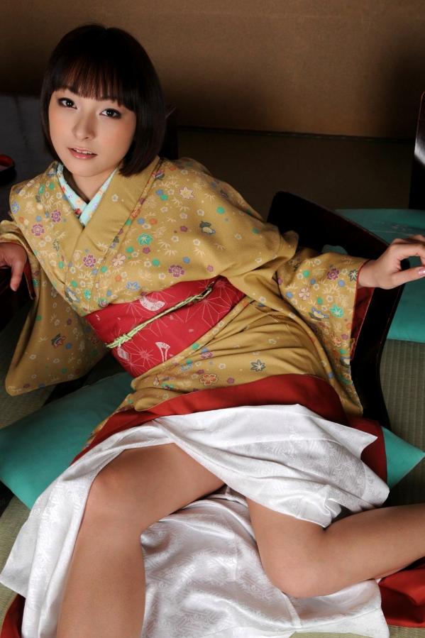    东琴乃 Kotono-X-City和服摄影写真，古典日系风格优雅演绎，身着精致浴衣的和风古典美，展示清新治愈气质，精选高清套图第17张图片