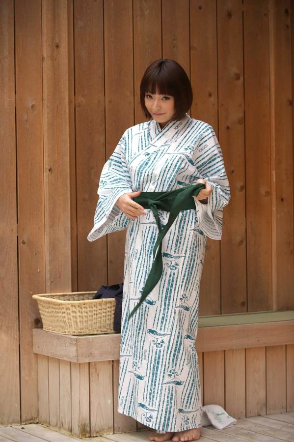    东琴乃 Kotono-X-City和服摄影写真，古典日系风格优雅演绎，身着精致浴衣的和风古典美，展示清新治愈气质，精选高清套图第30张图片