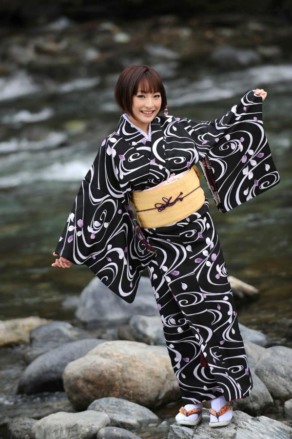    东琴乃 Kotono-X-City和服摄影写真，古典日系风格优雅演绎，身着精致浴衣的和风古典美，展示清新治愈气质，精选高清套图第34张图片