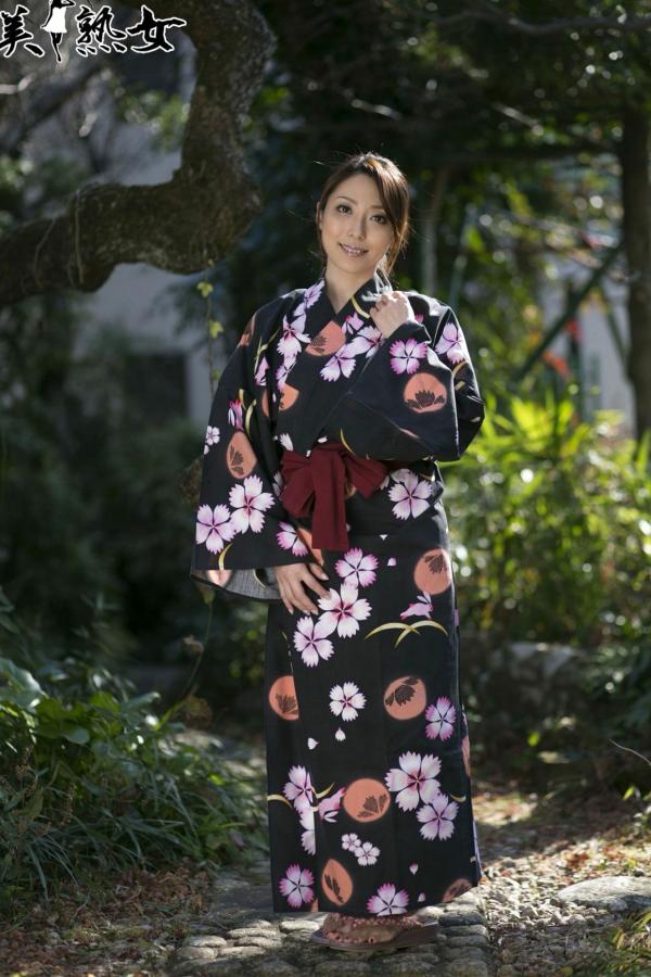    白木優子写真集：和服风情，户外自然清新熟女极致诱惑第11张图片