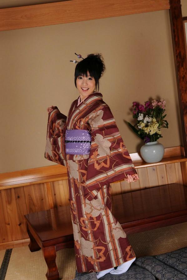    七海ななNana Nanaumi日系古典和服与清雅浴衣私房写真集第6张图片