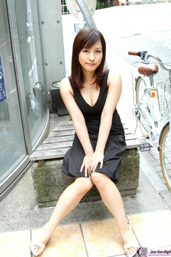    鲇川奈绪Nao Ayukawa室内私房写真，精选蕾丝内衣与比基尼诱惑，展现迷人曲线与性感风情第6张图片