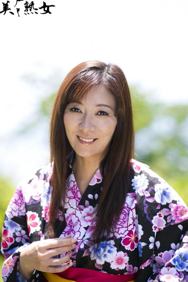    X-City美熟女：五十嵐紀子 Noriko Igarashi 优雅户外写真，展现迷人熟女风情 [38P]第2张图片
