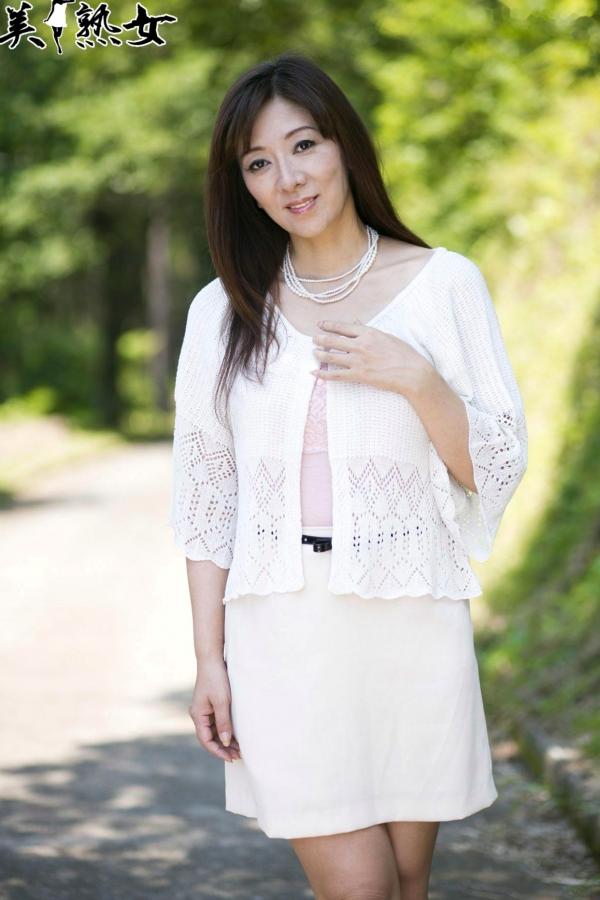    X-City美熟女：五十嵐紀子 Noriko Igarashi 优雅户外写真，展现迷人熟女风情 [38P]第9张图片