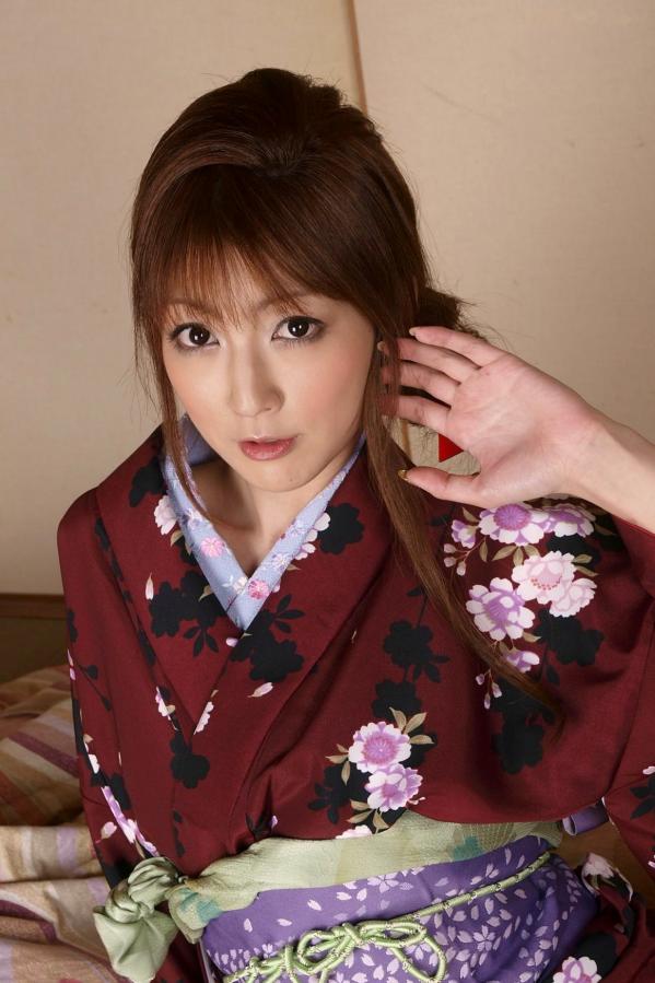    松岛枫(Kaede Matsushima)和服写真集：古典优雅的和风樱花诱惑与清丽脱俗的气质展示第29张图片