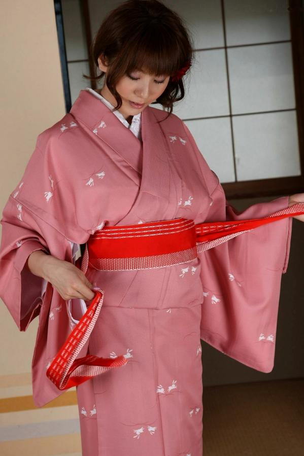    麻美由真和服写真：古典与性感碰撞的日式温婉私房，尽显童颜巨乳诱惑之美第10张图片