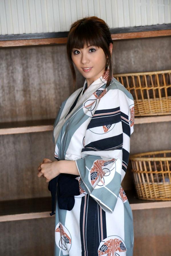    麻美由真和服写真：古典与性感碰撞的日式温婉私房，尽显童颜巨乳诱惑之美第22张图片