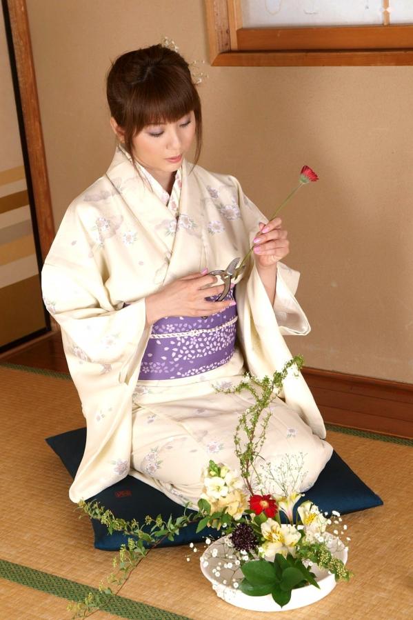    麻美由真和服写真：古典与性感碰撞的日式温婉私房，尽显童颜巨乳诱惑之美第28张图片