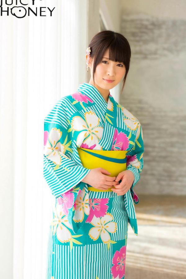    飞鸟凛 Rin Asuka 写真集：甜美清纯与性感内衣的极致诱惑，私房拍摄展现童颜巨乳尤物魅力第5张图片