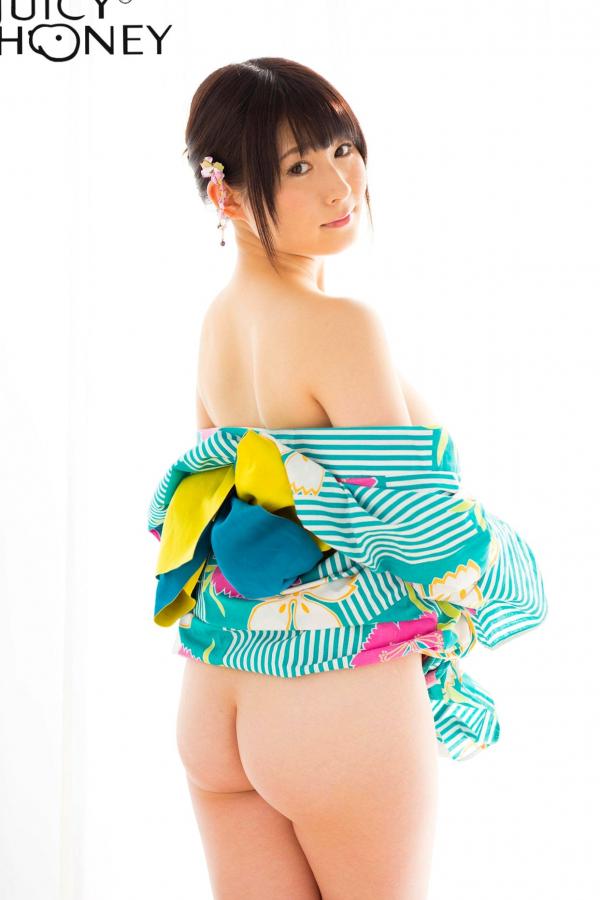    飞鸟凛 Rin Asuka 写真集：甜美清纯与性感内衣的极致诱惑，私房拍摄展现童颜巨乳尤物魅力第7张图片