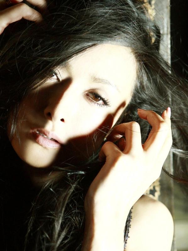    Sabra_ Sayuri Kokusho 国生さゆり/国生小百合 写真集 - 冷艳写真，私房镜头下的成熟御姐魅力第26张图片