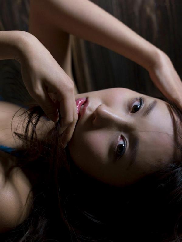    吉木梨纱写真《SNOW FAIRY 2》湿身白衫与清凉比基尼诱惑，绝美身材尽显 [40P]第18张图片