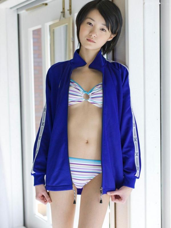    Sabra_しほの凉写真集《Morning Glory》日系清纯短发女神卧室私房写真针织衫内衣美图 [40P]第4张图片