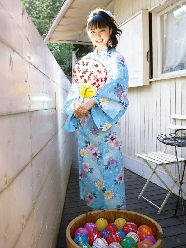    [40P] Sabra_真野恵里菜《SUMMER GREETING》清新夏日写真，碎花裙草帽女神，户外治愈唯美合集第14张图片