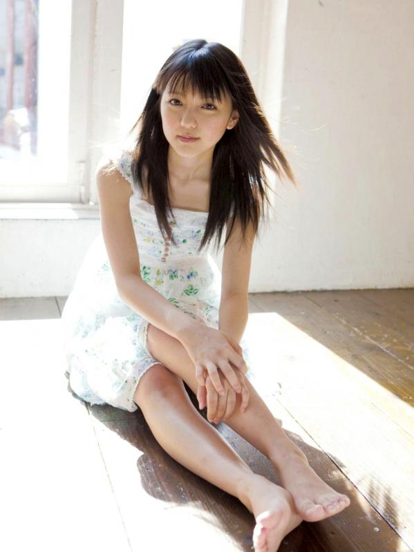    [40P] Sabra_真野恵里菜《SUMMER GREETING》清新夏日写真，碎花裙草帽女神，户外治愈唯美合集第39张图片