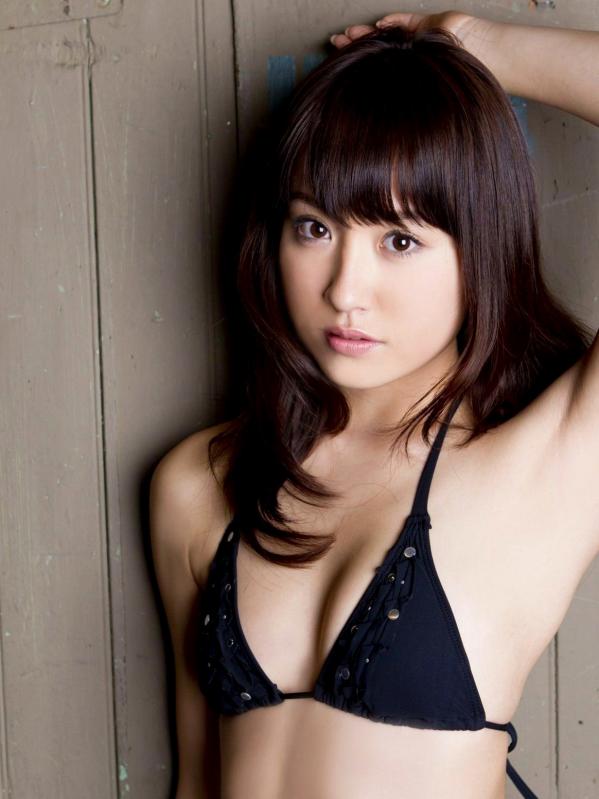    Sabra杂志封面：卫藤美彩比基尼写真，清新甜美居家私房照，尽显曼妙身姿第3张图片