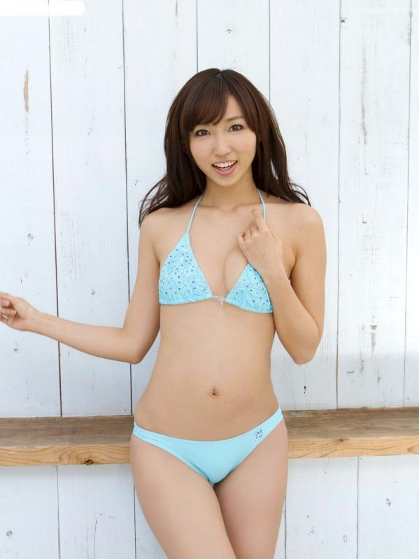   吉木りさ（Risa Yoshiki）高清纯美写真，性感比基尼与居家内衣诱惑，展现绝色女神迷人风采第2张图片