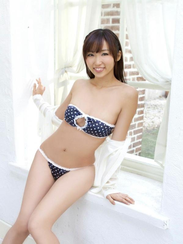    吉木りさ（Risa Yoshiki）高清纯美写真，性感比基尼与居家内衣诱惑，展现绝色女神迷人风采第10张图片