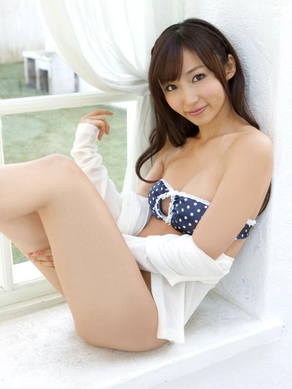    吉木りさ（Risa Yoshiki）高清纯美写真，性感比基尼与居家内衣诱惑，展现绝色女神迷人风采第11张图片