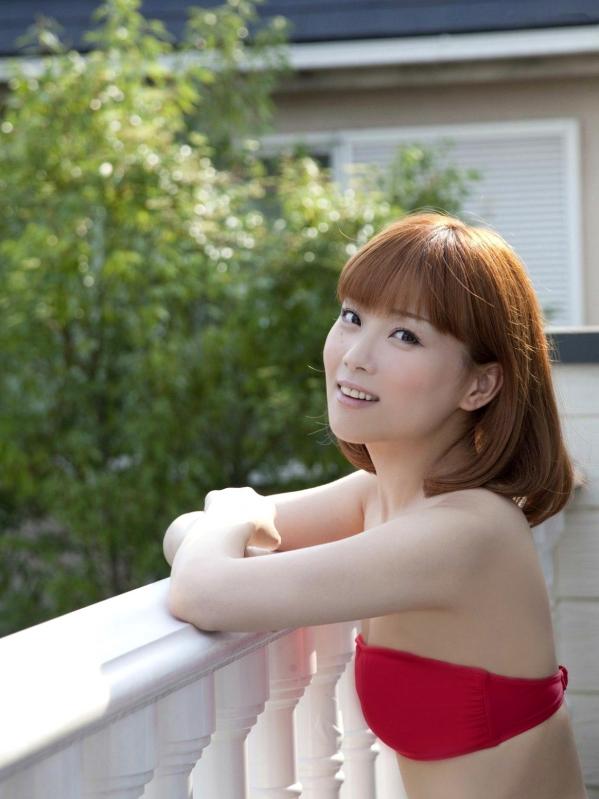    Sabra Cover Girl 重盛さと美精选写真集：清纯少女夏日比基尼私房诱惑美图[100P]第84张图片