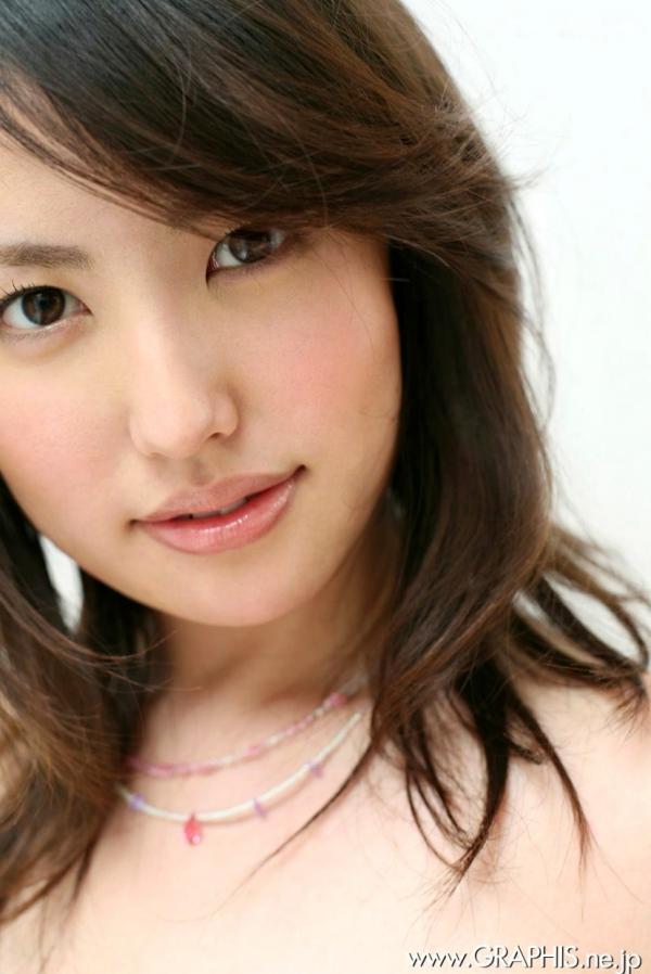    经典回顾：北原多香子(Takako Kitahara) Graphis早期写真集，初脱ぎ娘系列，收录40P无圣光大尺度私房美图，尽显骨感女神魅力第30张图片
