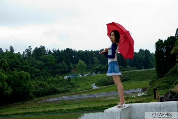    Graphis清美纯写真：活力少女身穿诱惑比基尼，清纯脸庞搭配玲珑曲线，户外与私房场景尽显初恋女神魅力第1张图片