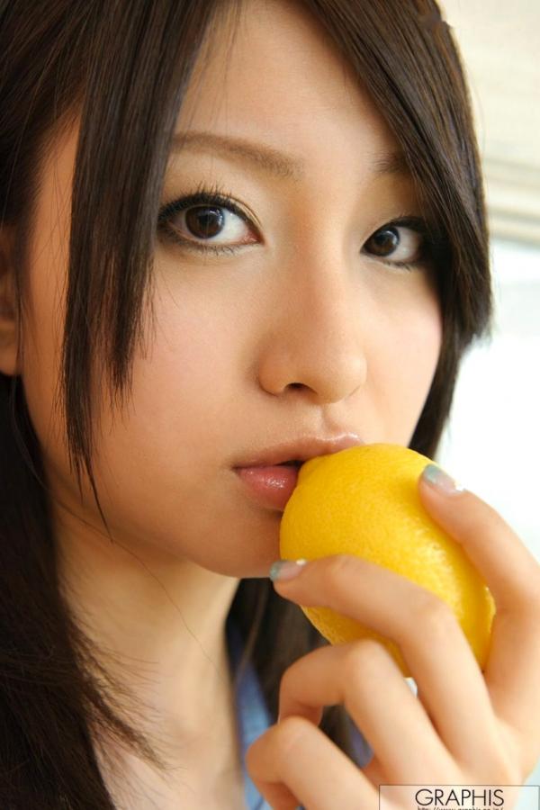    Graphis_Saki Yano 矢野沙纪 First Gravure 初写真，清新少女室内内衣私房照，展现初登台的青涩与诱惑美，高清写真集[37P]第21张图片