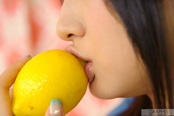    Graphis_Saki Yano 矢野沙纪 First Gravure 初写真，清新少女室内内衣私房照，展现初登台的青涩与诱惑美，高清写真集[37P]第22张图片