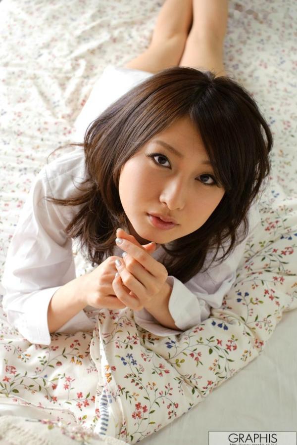    Graphis_Saki Yano 矢野沙纪 First Gravure 初写真，清新少女室内内衣私房照，展现初登台的青涩与诱惑美，高清写真集[37P]第24张图片