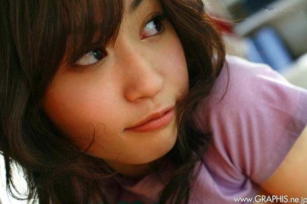    吉沢もも(Momo Yoshizawa)清纯私房写真集：居家自然风，感受治愈系清新少女的灵动之美[33P]第26张图片