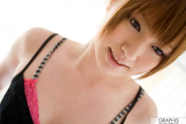    Graphis中居みゆ/中居美优首部写真集，清纯系甜美居家私房，元气少女曼妙身姿第41张图片