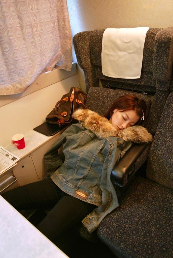    樱朱音 Akane Sakura 日系治愈系写真集《Access Away》— 旅行街拍与日常生活中的清新诱惑第14张图片
