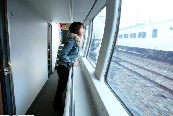    樱朱音 Akane Sakura 日系治愈系写真集《Access Away》— 旅行街拍与日常生活中的清新诱惑第16张图片