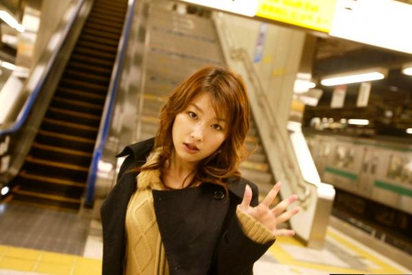    樱朱音 Akane Sakura 日系治愈系写真集《Access Away》— 旅行街拍与日常生活中的清新诱惑第55张图片