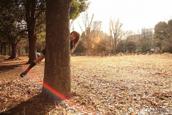    Graphis_大塚ひな/大冢雏《es》校服制服写真_清新校园风格_户外落叶唯美写真第6张图片